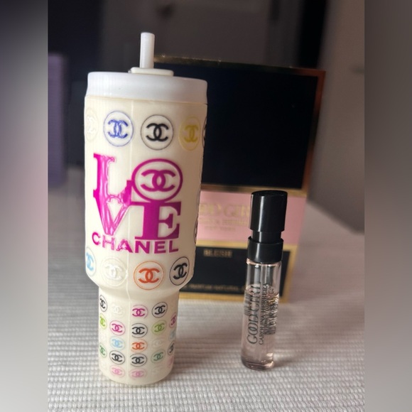 CUTE Tumbler Storage Keychain PLUS Good Girl Blush Perfume sample AND Bow Charm - Picture 4 of 15